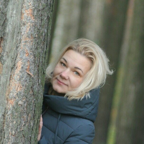 Сорока тихвин скандальный. Тихвинская 40. Девушки Тихвин 40 лет. Ирина Тихвин 40 - 45 лет. Алеся Тихвинская.