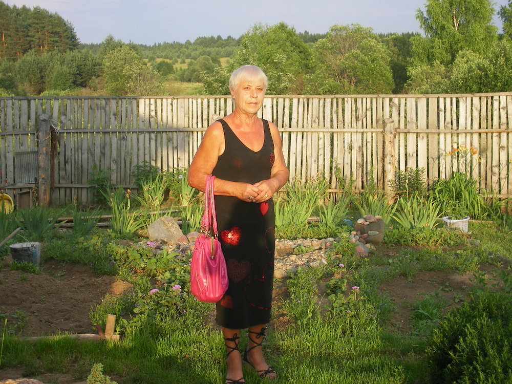 Сайт знакомств 50 в спб. Сельские женщины 50 лет. Пожилые женщины для встре. Сельская женщина 65 лет. Деревенские женщины 60 лет.
